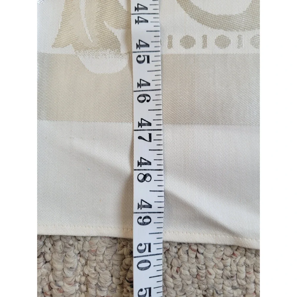 VTG White Damask Metallic Home Dining Tablecloth & Napkins 49.5